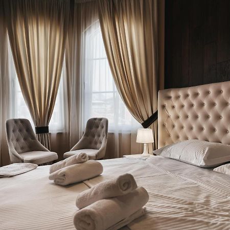 Amansar Boutique Hotel Тирана Экстерьер фото