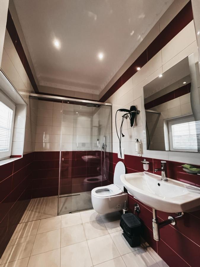 Amansar Boutique Hotel Тирана Экстерьер фото