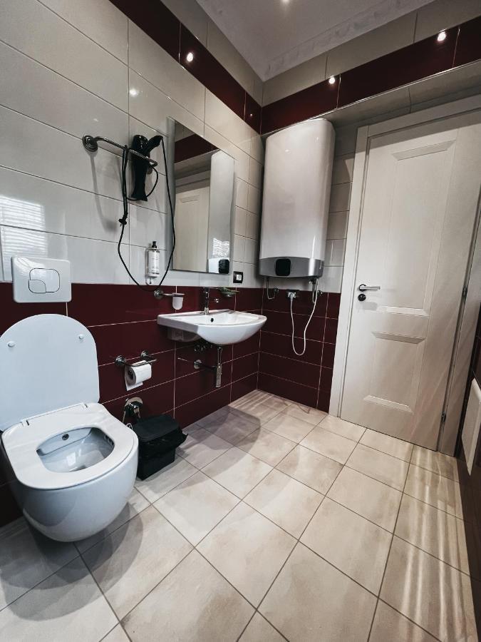 Amansar Boutique Hotel Тирана Экстерьер фото