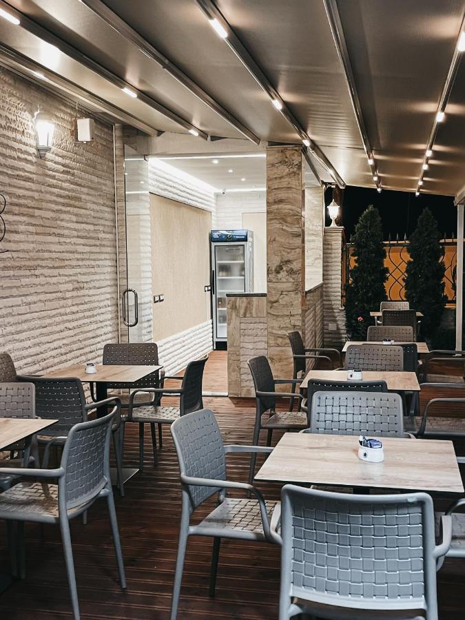Amansar Boutique Hotel Тирана Экстерьер фото