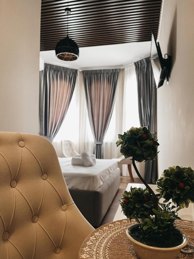 Amansar Boutique Hotel Тирана Экстерьер фото